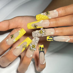Bee - utiful Spring Handmade Nails D038