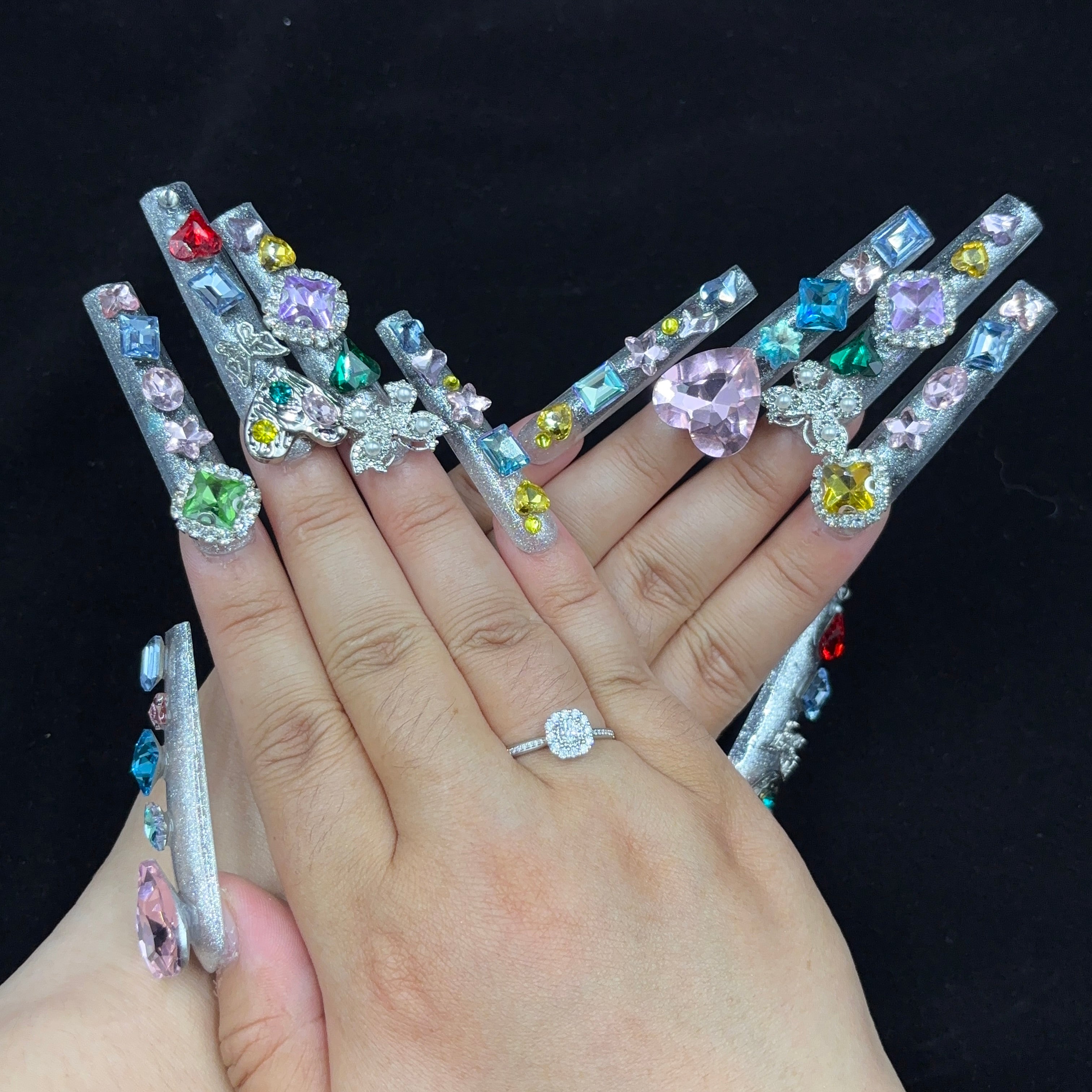 Sparkle Treasure Handmade Nails G038