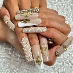 Luxury Edge Handmade Nails D041