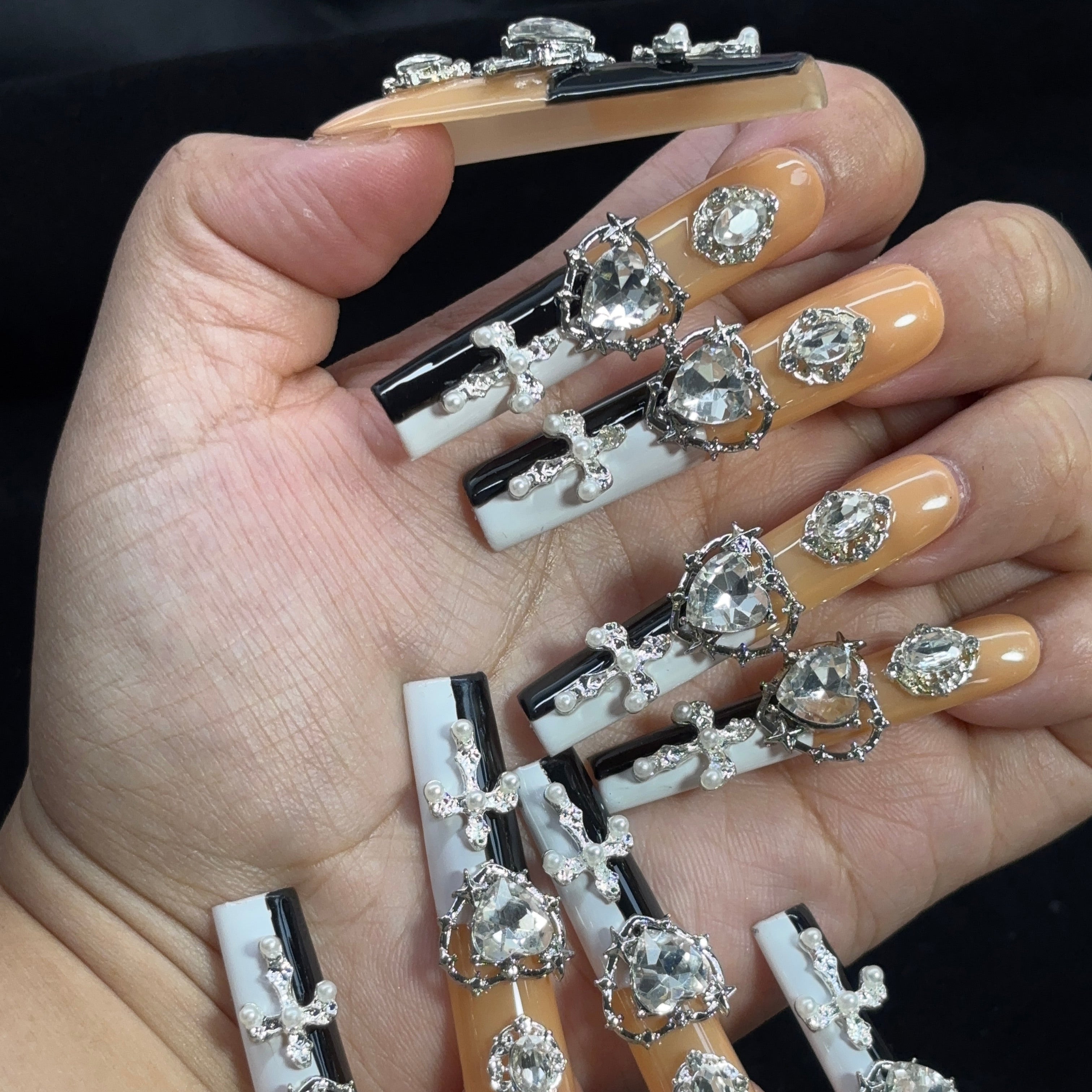 Diamond Cross Handmade Nails G0431
