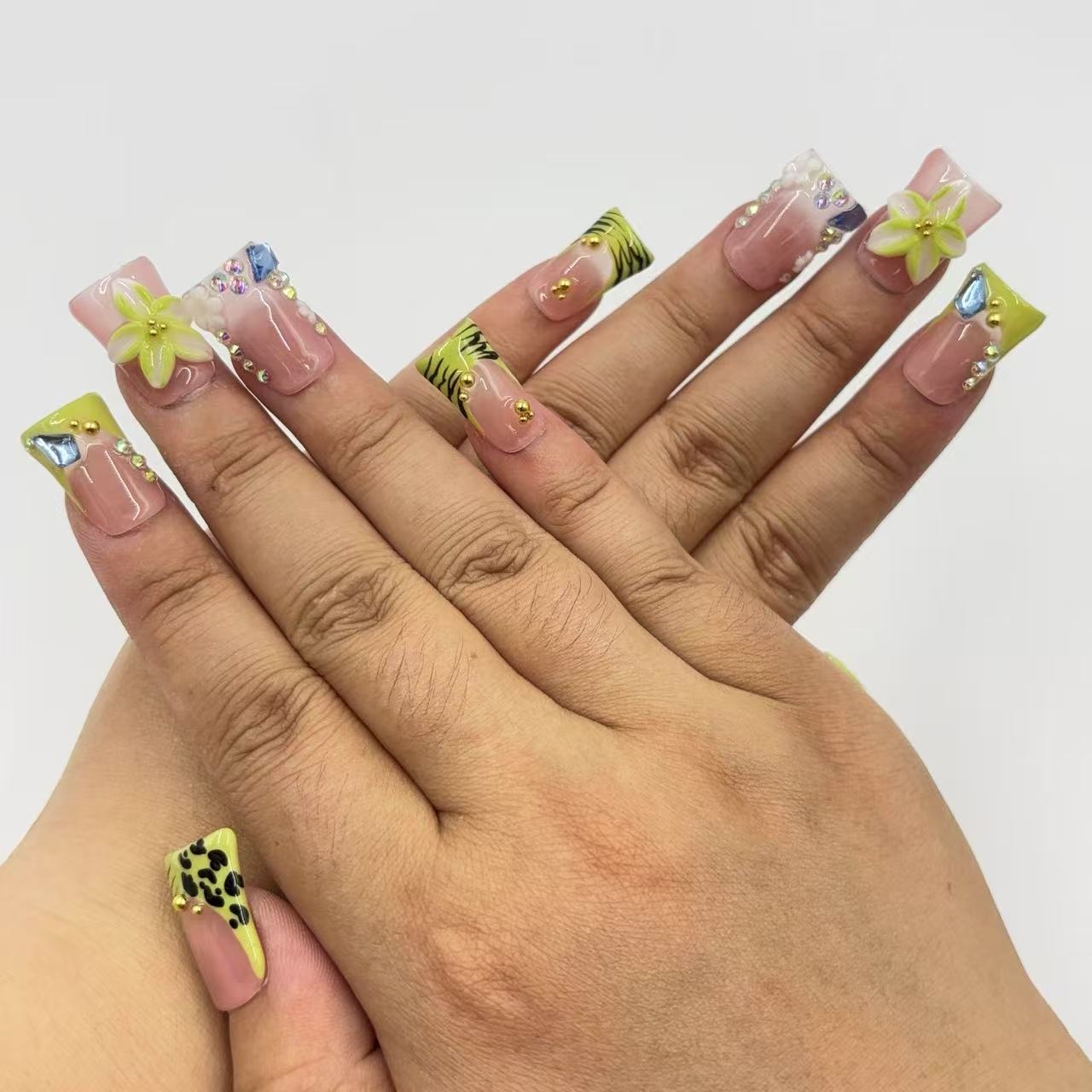 Blush Jungle Duck Nails L249