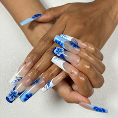 Azure Floral Handmade Nails D033