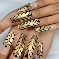Nude & Gold Feather Handmade Nails D013