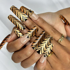 Nude & Gold Feather Handmade Nails D013