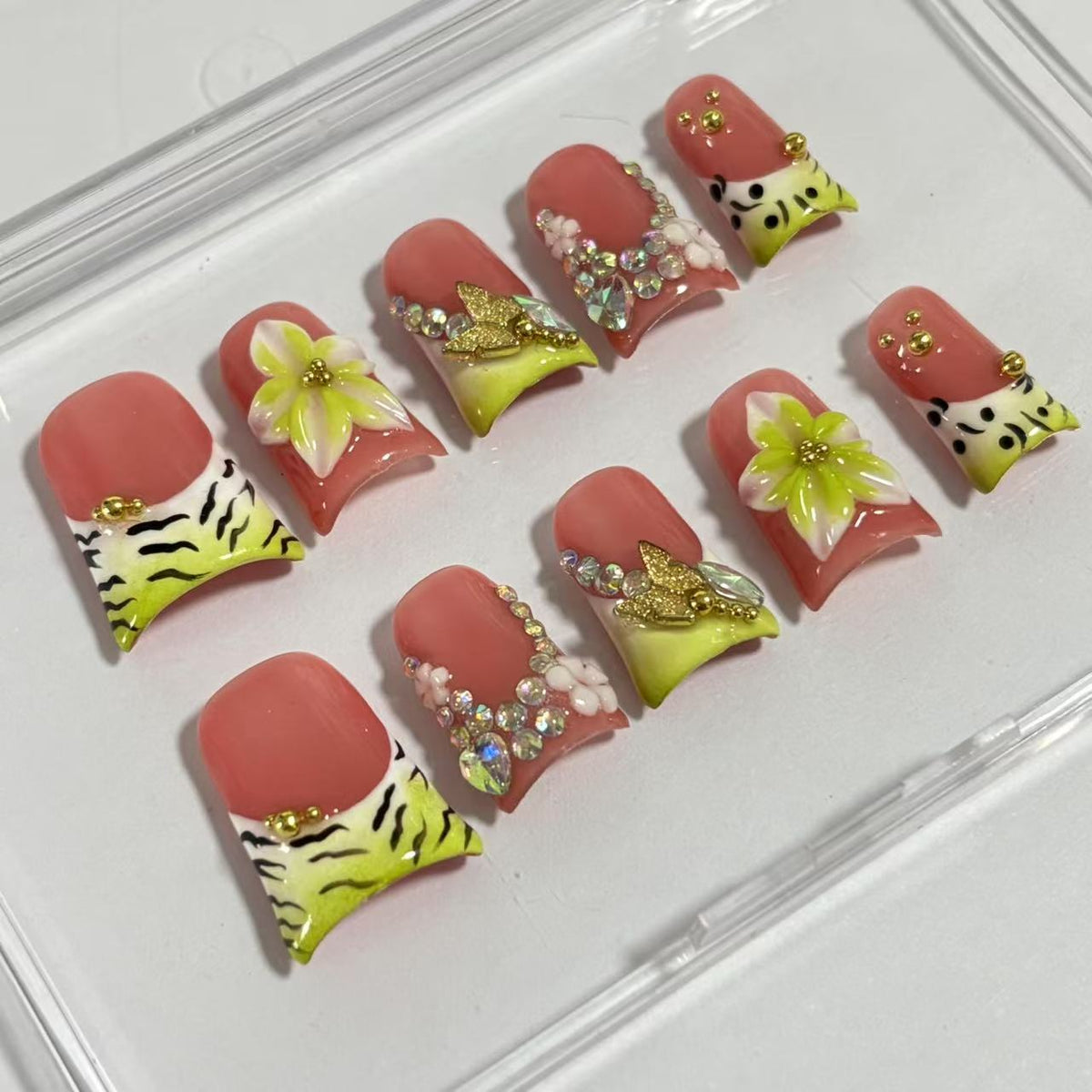 Flower - Butterfly duck nails L232