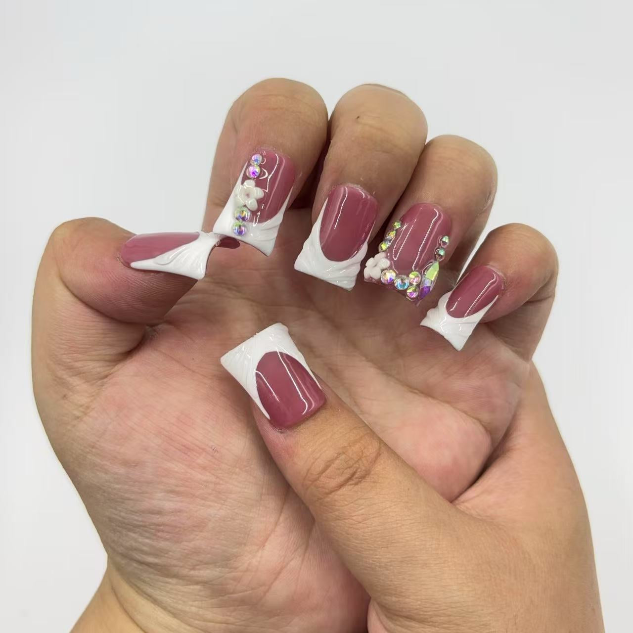 Burgundy Elegance Duck Nails L235