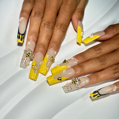 Bee - utiful Spring Handmade Nails  D038