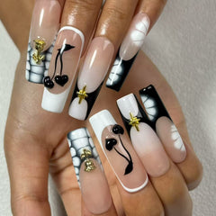 Chic Monochrome Handmade Nails D032
