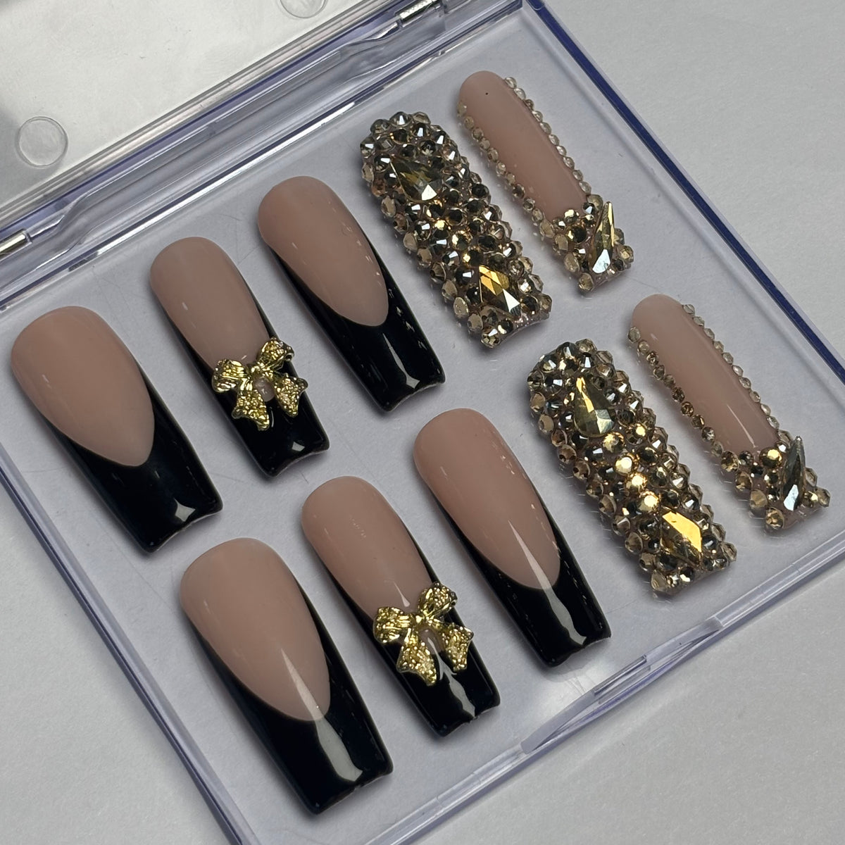 Glamour Bow & Bling Handmade Nails D036