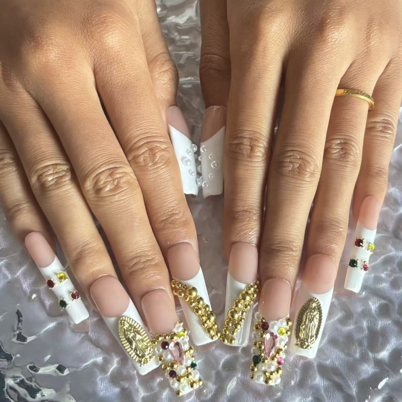 Opulent Divine Handmade Nails  D048