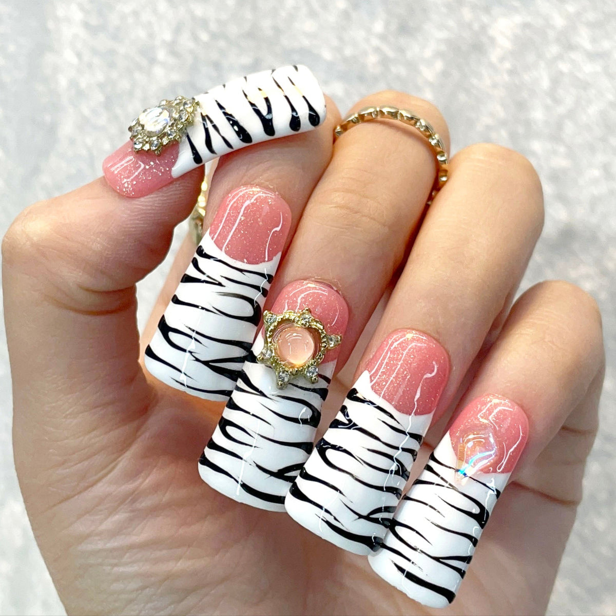 ZebraGlam Handmade Duck Nails M002
