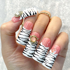 ZebraGlam Handmade Duck Nails M002