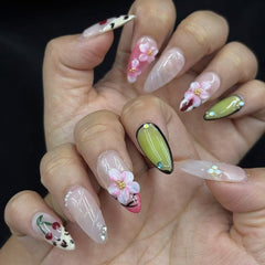 Charming Floral Fusion Handmade Nails D418